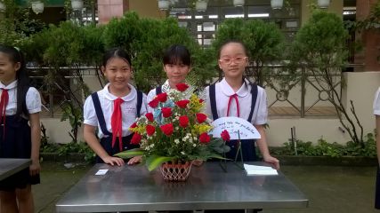 Ảnh thi cắm hoa chào mừng ngày "Nhà Giáo Việt Nam 20/11"