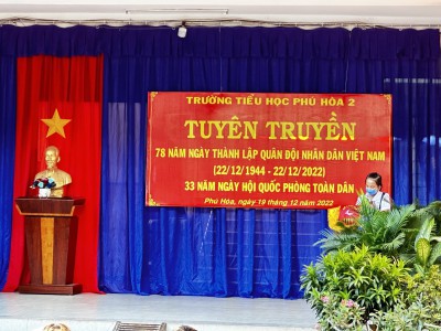 Liên đội trường tiểu học Phú Hòa 2 tổ chức tuyên truyền chào mừng thành công đại hội đoàn toàn quốc lần thứ XII, kỷ niệm 78 năm ngày thành lập quân đội nhân dân Việt Nam và 33 năm ngày hội quốc phòng toàn dân