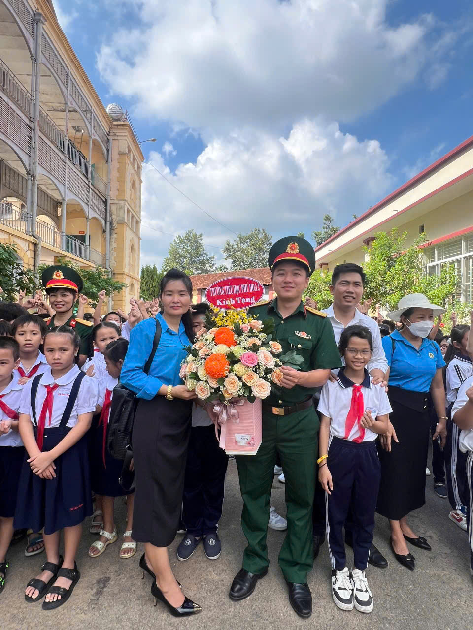 Học sinh trường TH Phú Hòa 2 tham quan, học tập, trải nghiệm
